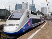 Siemens und Alstom machen Zugeständnisse bei geplanter Zug-Fusion. (Bild: KEYSTONE/AP/MICHAEL PROBST)