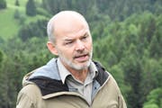 Wildhüter Urs Büchler (Bild: Urs Hemm)