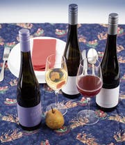 Sieht aus wie Wein, ist aber kein Wein, sondern exklusiver Fruchtsaft. (Bild: Ralph Ribi)