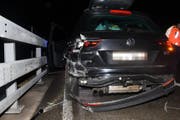 Ein Autofahrer verunfallte, weil er ausweichen musste. (Bild: Kapo)