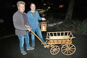 Samichläuse haben neuen Leiterwagen (Bild: Hildegard Bickel)