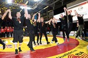 Die Kriessner Ringer feierten in Willisau ihren dritten Meistertitel in Serie. (Bild: Mathias Bühler)