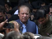 Der frühere pakistanische Premierminister Nawaz Sharif muss für sieben Jahre ins Gefängnis. In dem Fall geht um die ungeklärte Finanzierung eines Stahlwerks in Saudi-Arabien. (Bild: KEYSTONE/AP/K.M. CHAUDARY)
