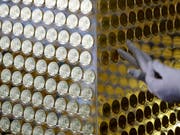 Fette Beute über die Festtage in Winterthur: Dieben gelingt es, Münzen im Wert 100'000 unbemerkt zu stehen. (Bild: KEYSTONE/AP/MATTHIAS SCHRADER)