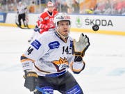 Am Ende hatte Metallurg Magnitogorsk im Eröffnungsspiel mit 2:1 nach Penaltyschiessen die Nase vorn (Bild: KEYSTONE/EPA KEYSTONE/GIAN EHRENZELLER)