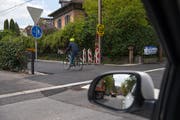 Kreuzung des Velowegs auf dem alten Zentralbahn-Trassee und der Horwerstrasse. (Bild: Dominik Wunderli, 20. April 2017)