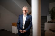 Fredi Widmer im Wittenbacher Gemeindehaus. (Bild: Benjamin Manser)
