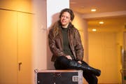 Hier hat sie 13 Jahre lang gewirkt: Opernsängerin Madelaine Wibom im Foyer des Luzerner Theaters. (Bild: Dominik Wunderli, 26. November 2018)