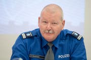 Daniel Bussmann an der Präsentation der Polizeistatistik. (Bild: Urs Flüeler/Keystone (Luzern, 29. März 2017))