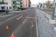 Die von der Stadtpolizei gekennzeichnete Unfallstelle. (Bild: Stapo)
