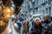 Noch mehr Kunden als am ersten Verkaufssonntag gab es eine Woche später. (Bild: Michel Canonica, 16. Dezember 2018)