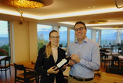 Manuela Eigenmann (links) wird neue Direktorin Hotel Sonnenberg Kriens, Ron Prêtre (rechts) ist Leiter des Sozialprojekts «The Büez». (Bild: PD)