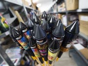 In der Migros Aare nicht mehr erhältlich: Feuerwerk. (Bild: Keystone/DPA/CHRISTOPHE GATEAU)