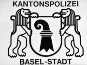 Auf einer Polizeiwache in Basel ist am Samstagmorgen ein Mann nach einer Festnahme zusammengebrochen und verstorben. (Bild: KEYSTONE/GEORGIOS KEFALAS)