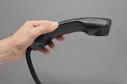 Der klassische Telefonhörer soll in der Luzerner Kantonsverwaltung bald einem Headset weichen. (Bild: PD)