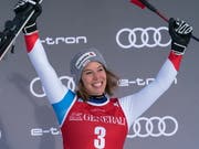 Michelle Gisin freut sich über ihren erfolgreichen Saisoneinstieg (Bild: KEYSTONE/EPA/NICK DIDLICK)