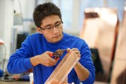 Die Integrationsvorlehre richtet sich an anerkannte Flüchtlinge und vorläufig aufgenommene Jugendliche, welche bereits einen spezifischen Berufswunsch haben. (Bild: PD)