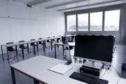 Blick in ein Unterrichtszimmer der Gewerblich-industriellen Berufsschule Zug. (Bild: Werner Schelbert (Zug,5. Juli 2018))