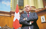 Ueli Maurer erzielte bei der Wahl zum Bundespräsidenten mit 201 von 209 Stimmen ein Glanzresultat. Bild: Anthony Anex/Keystone (Bern, 5. Dezember 2018)
