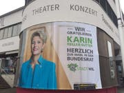 Freude in Wil: Die Stadt feiert «ihre» Bundesrätin. Die Beizenszene der Stadt prägte das Leben von Karin Keller-Sutter. (Bild: Nathalie Grand/Keystone-SDA)