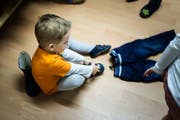 In der Region Sursee können Eltern ihre Kinder nicht nur in eine Kita geben, sondern sie auch von einer Nanny zu Hause betreuen lassen. (Bild: Michel Canonica)