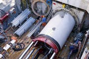 Baustellen der Projekte Cirgulago und Vorflutleitung können laufend aufgelöst werden. Durch den Abschluss der Arbeiten an der Flora- und Mattenstrasse muss die Buslinie 4 nicht mehr via Baarerstrasse umgeleitet werden. (Bild: Werner Schelbert (Zug, 12.Oktober 2017))