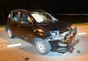Eines der drei beschädigten Fahrzeuge. (Bild: PD/Luzerner Polizei)