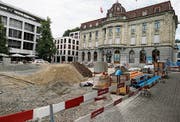 Der obere Postplatz soll ab dem 9. Dezember für Besucher wieder frei zugänglich sein. (Bild: Stefan Kaiser (Zug, 7. August 2018))