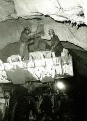 Bauarbeiter im Arlbergtunnel. (Bild: Asfinag)