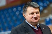 HCD-Präsident Gaudenz Domenig muss einen neuen Trainer suchen. (Bild: Gian Ehrenzeller/Keystone (Davos, 27. November 2018))