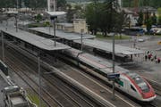 Der Bahnhof Flüelen bleibt ein wichtiger Umsteigepunkt. (Bild: Elias Bricker)