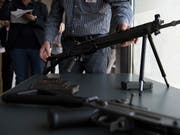 Die Diskussion über den Export von Schweizer Waffen ist noch nicht zu Ende. (Bild: KEYSTONE/ANTHONY ANEX)