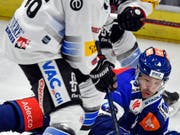 Der ZSC, im Bild Patrick Geering, muss in dieser Saison mehr untendurch als gedacht (Bild: KEYSTONE/WALTER BIERI)