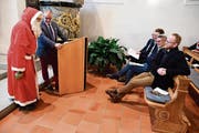 Der Samichlaus besucht die Versammlung in der Kirche Leutmerken. (Bild: Werner Lenzin)