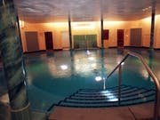 Das Römisch-Irische Thermalbad im Swiss Holiday Park in Morschach: Reka übernimmt das Ferien- und Freizeitresort und steigt damit ins Wellness-Segment ein. (Bild: KEYSTONE/MICHELE LIMINA)
