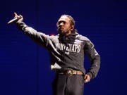 Der Rapper Kendrick Lamar kann sich Chancen auf einen Grammy ausrechnen. Er wurde in acht Kategorien nominiert. Verliehen werden die Grammys am 10. Februar 2019 in Los Angeles. (Bild: KEYSTONE/AP Invision/JOEL C RYAN)