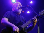 Mit nur 63 Jahren ist am Donnerstag der Musiker Pete Shelley verstorben. (Bild: KEYSTONE/AP/MARCO UGARTE)
