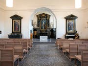 In der neugestalteten Peterskapelle im Herzen Luzerns lassen sich die Kirchenbänke zusammenfalten. (Bild: KEYSTONE/ALEXANDRA WEY)