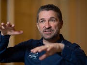 Beat Tschuor trat im Frühling die Nachfolge des langjährigen Frauen-Cheftrainers Hans Flatscher an (Bild: KEYSTONE/GIAN EHRENZELLER)