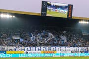 Hier in Luzern, am Sonntag in Zürich: Die FCL-Fans. (Bild: Martin Meienberger/Freshfocus (Luzern, 25. November 2018))