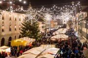 Der Christkindli Märt im Städtchen Willisau erfreut sich auch heuer grosser Beliebtheit. (Bild: Philipp Schmidli, Willisau, 7. Dezember 2018)