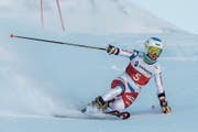 Die 28-jährige Beatrice Zimmermann ist gerüstet für die im Januar in Frankreich beginnende Telemark-Saison. (Bild: Swiss-Ski/Stephan Bögli)