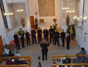 Die Choralgruppe Weinfelden singt unter der Leitung von Franz Feldmann. (Bild: Christoph Heer)