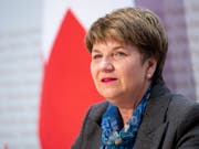 Der neugewählten Bundesrätin Viola Amherd soll laut Meldungen einiger Sonntagszeitungen das Verteidigungsdepartement zugeschoben werden. (Bild: KEYSTONE/ANTHONY ANEX)