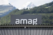 Blick auf das Logo der Amag bei einer Garage der Amag-Gruppe, des VW-Importeurs fuer die Schweiz. (Bild: KEYSTONE/Gian Ehrenzeller)