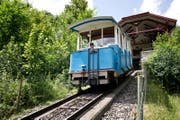 Die Sonnenbergbahn fährt ab dem 14. April wieder täglich bis zum 1. November auf den Berg. (Bild: Manuela Jans (Kriens, 9. Juli 2015))