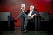 Der frühere britische Europaminister Denis MacShane (68) beim Europaforum Luzern. Bild: Pius Amrein (14. November 2016)