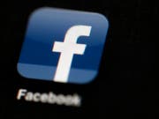 Facebook in Erklärungsnot: Jetzt soll Chef Mark Zuckerberg dem Kongress zu den Aktivitäten seines Konzerns Frage und Antwort zu stehen. (Bild: Keystone/AP/MATT ROURKE)