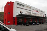 Nicht zu übersehen: Die Garage Tobler in Küssnacht. (Bild Laura Vercellone/Neue SZ)