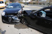 Diese zwei Autos prallten an der Rothenburgstrasse ineinander. (Bild: Luzerner Polizei)